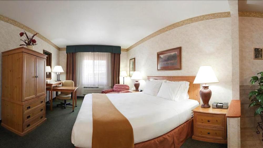 Holiday Inn Express Hotel & Suites Raton By Ihg Exteriör bild