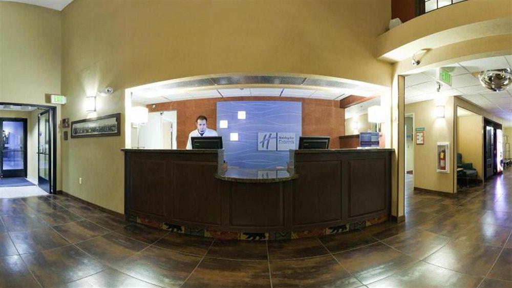 Holiday Inn Express Hotel & Suites Raton By Ihg Exteriör bild