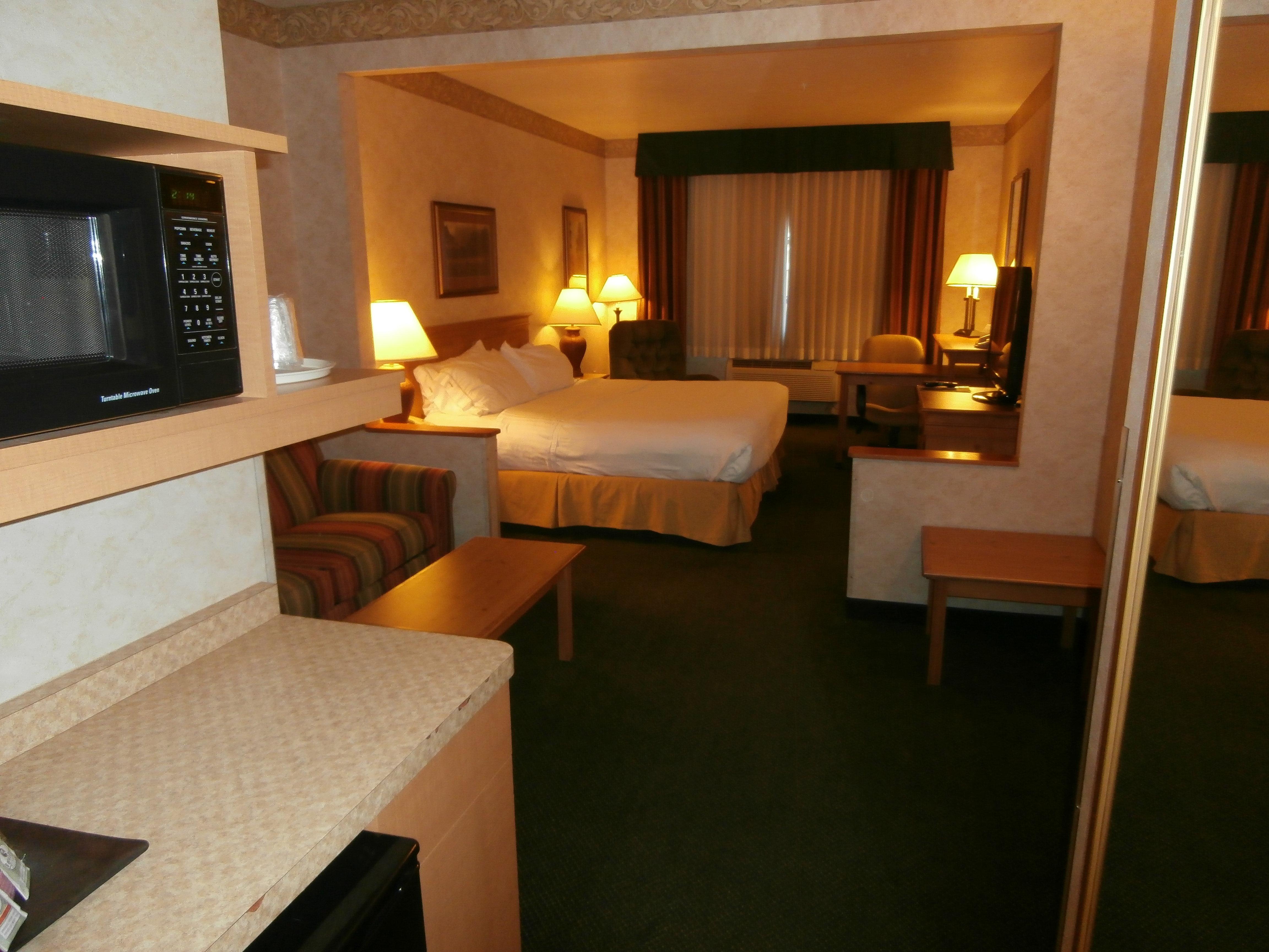 Holiday Inn Express Hotel & Suites Raton By Ihg Exteriör bild