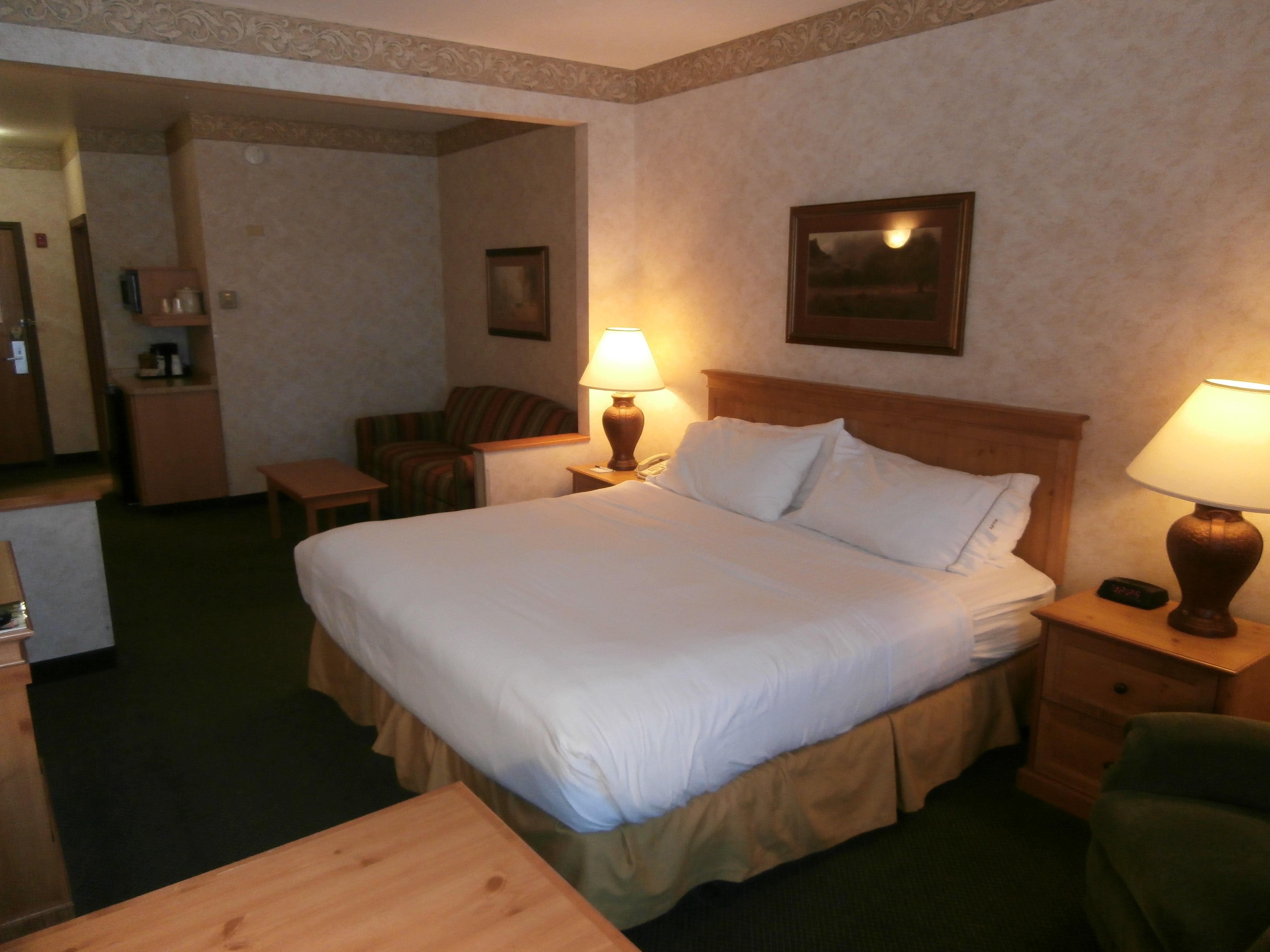 Holiday Inn Express Hotel & Suites Raton By Ihg Exteriör bild