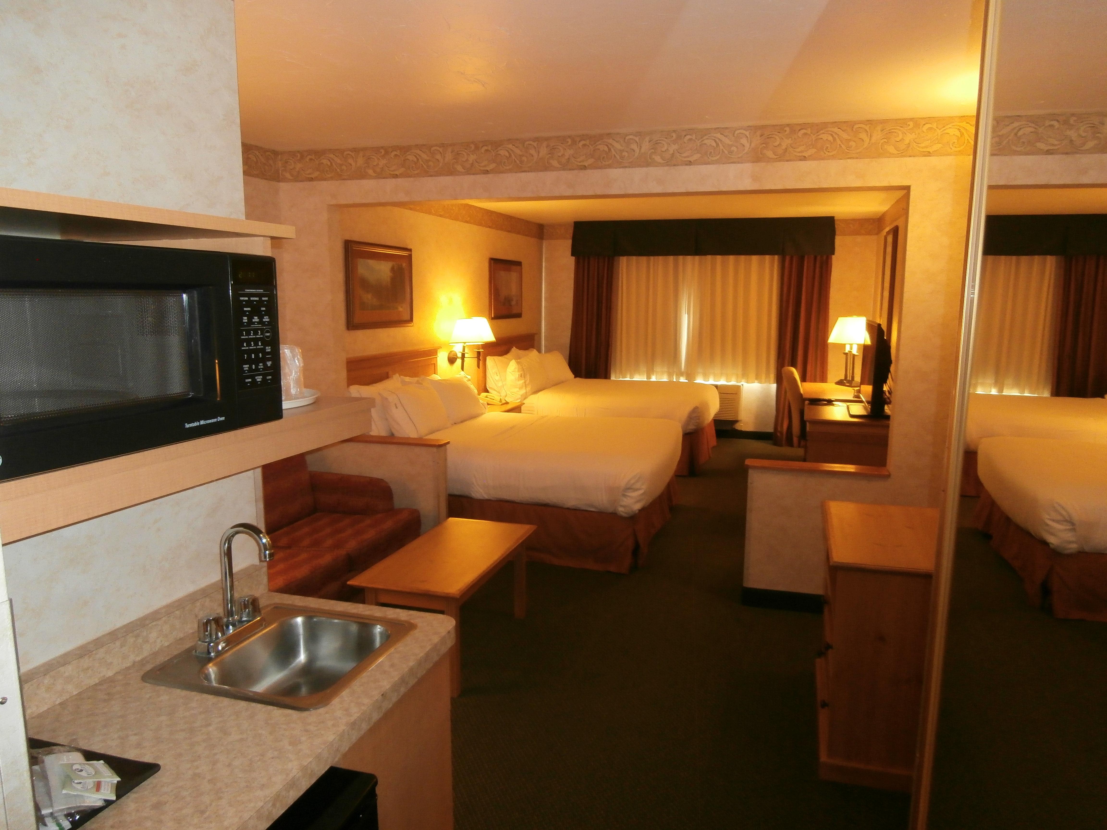 Holiday Inn Express Hotel & Suites Raton By Ihg Exteriör bild