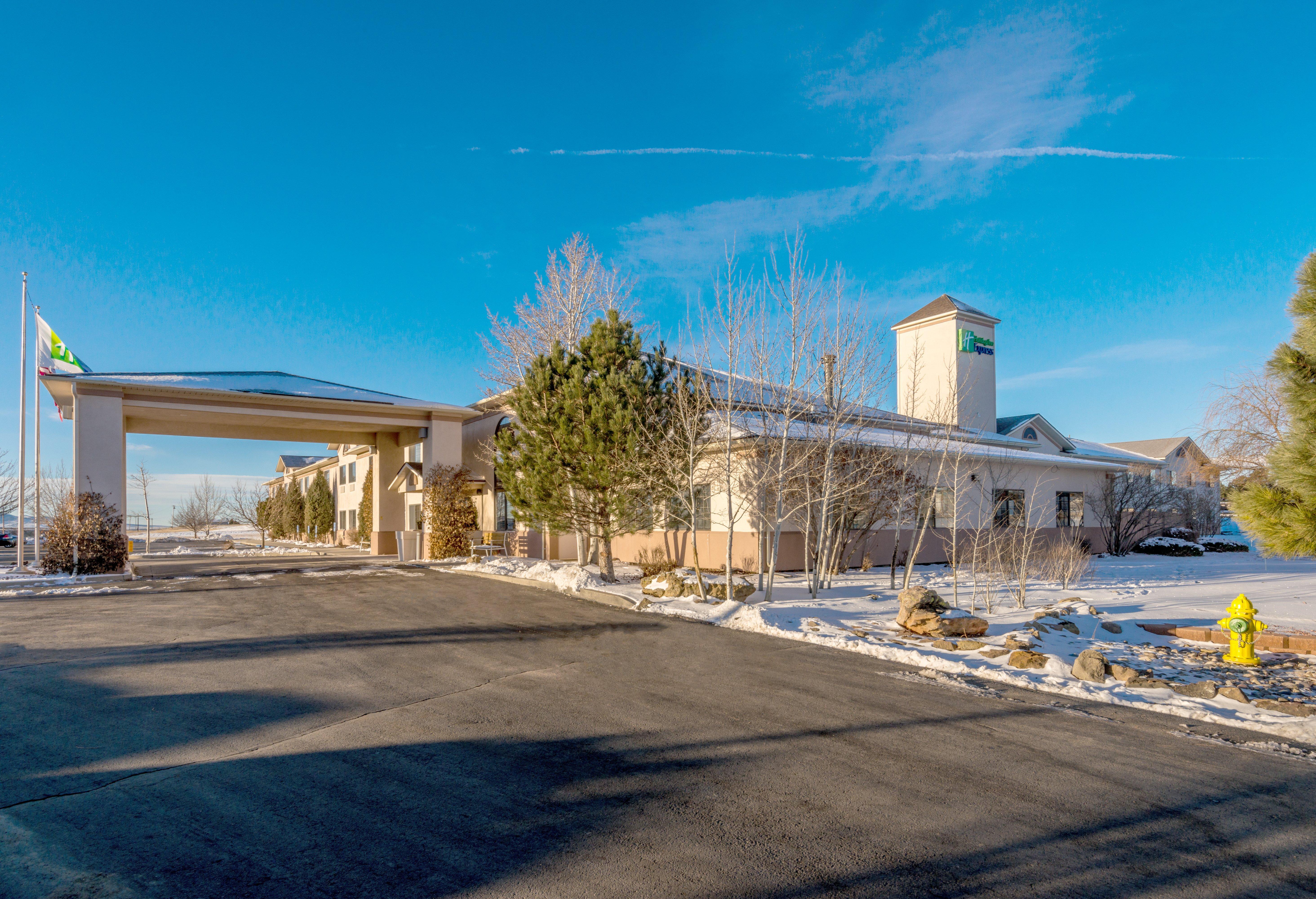 Holiday Inn Express Hotel & Suites Raton By Ihg Exteriör bild